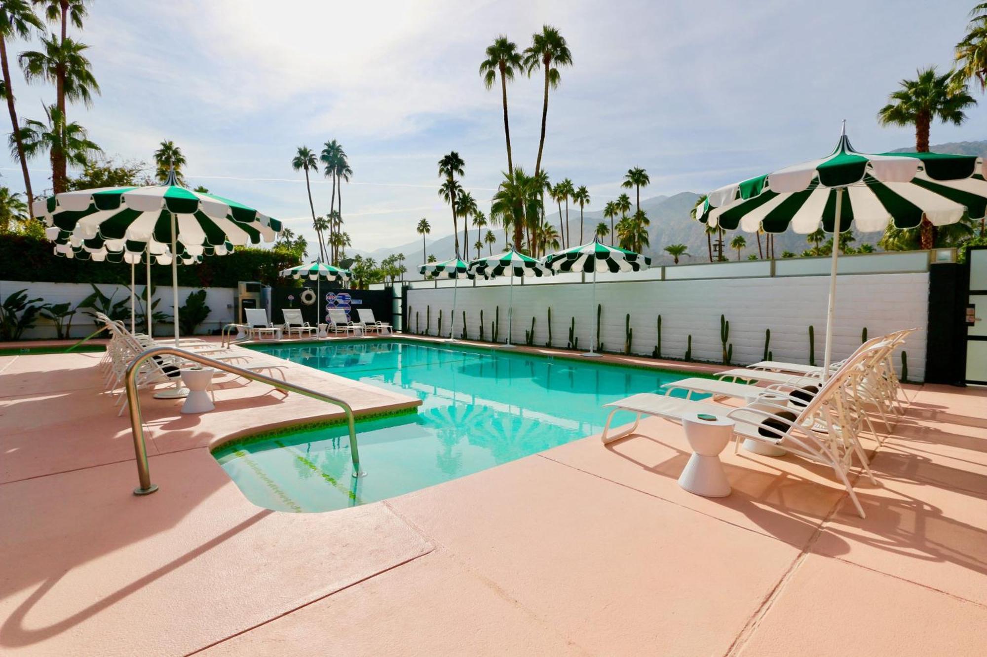 The Marley Hotel By Avantstay Classic Palm Springs Hotel W Pool Hot Tub Екстериор снимка