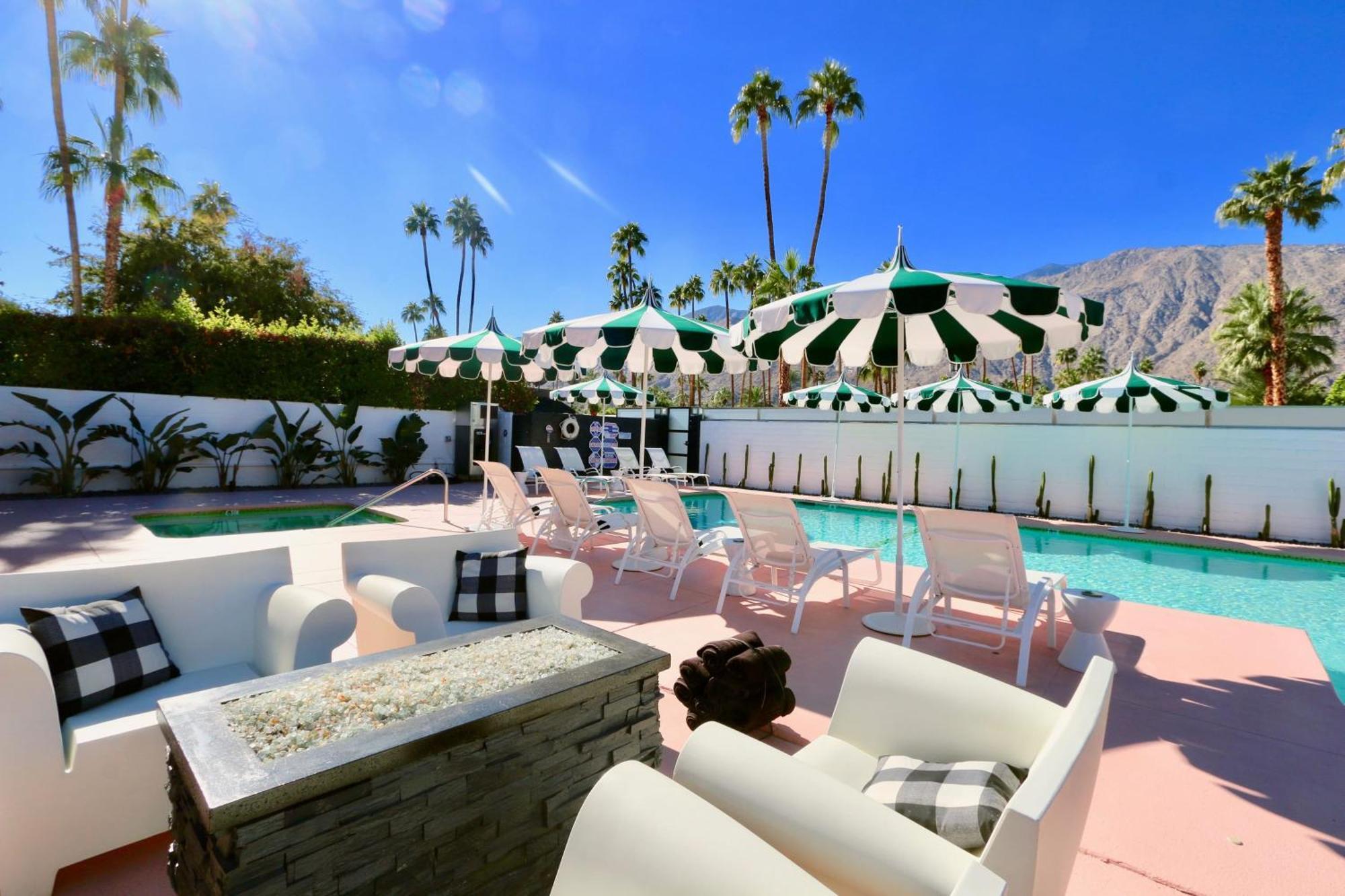 The Marley Hotel By Avantstay Classic Palm Springs Hotel W Pool Hot Tub Екстериор снимка